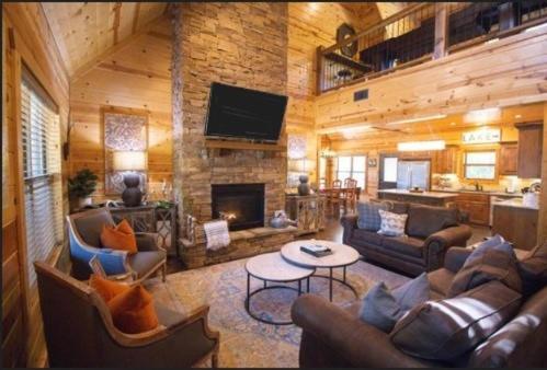 4Br/3Bth Family Cabin With A Hot Tub, Sleeps 14 بروكن بو المظهر الخارجي الصورة